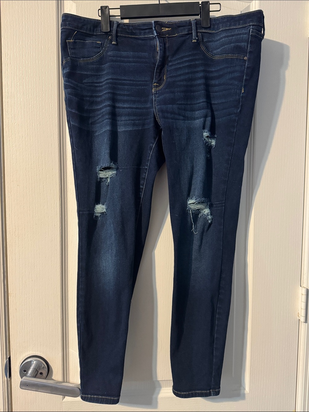 Dark Blue Ripped Women's Skinny Jeans